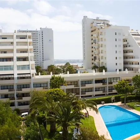 Apartamento Charming In With Pool